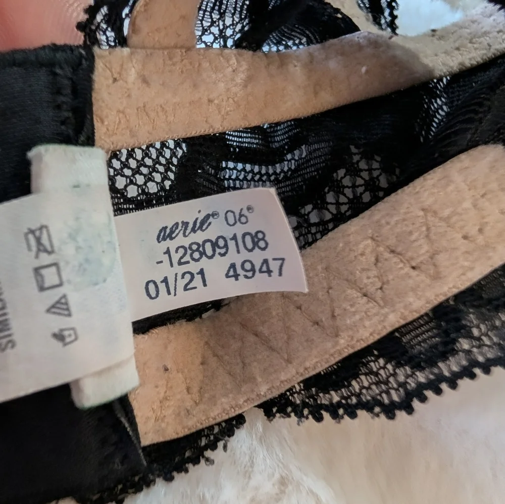 Aerie Black Lace Racerback Push-Up Bralette 34D - Picture 7 of 7
